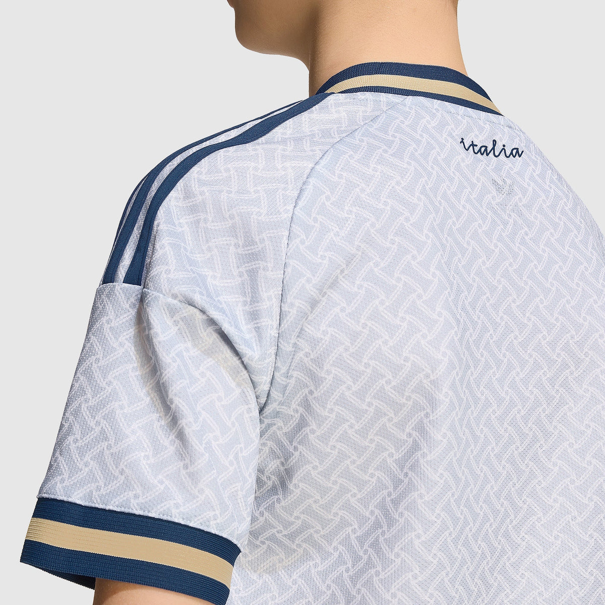 Away 26/27 Kids Shirt Kit